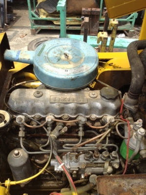 +++ ขายโฟล์คลิฟท์  KOMATSU FG25-10  ขนาด 2.5  ตัน  เครื่องยนต์เบนซิน  เสา  3  เมตร  เกียร์ธรรมดา  งา 1,070  มม.  ยางลม