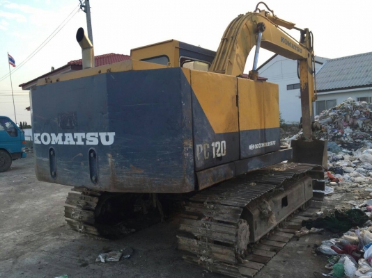 ขายรถแบคโฮ KOMATSU PC120-2 ราคา 280000