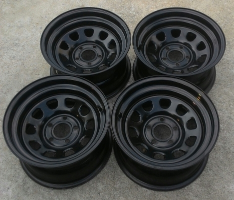 ขายล้อลายRock 15x8 ออฟ 0 ห้ารู 114 สวยๆ