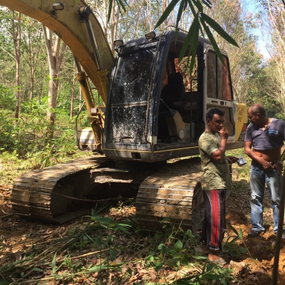 ขายรถแบคโฮ KOBELCO SK100-/// เอกสารอินวอย ระบบไฟเต็ม ราคา 700000