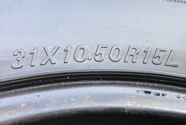 ยาง Mud Maxxis 31 10.5 R15 พร้อมใช้งาน ราคาไม่แพง