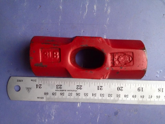 ขายหัวค้อนขนาด3ปอน ตรารวงข้าว สีแดงสวย