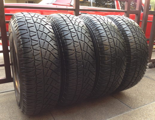 ยาง Michelin Latitude Cross 245 70 16 ปลายปี12 ดอกเต็ม ใช้กันยาว ราคาไม่แพง