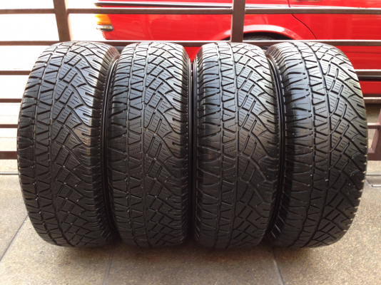 ยาง Michelin Latitude Cross 245 70 16 ปลายปี12 ดอกเต็ม ใช้กันยาว ราคาไม่แพง