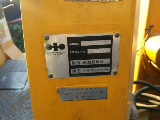 ขาย 185,000 รถตักล้อยางKOMATSU wa 20-1เครื่องดีเกียร์ดีรถพร้อมใช้ 090-772-3710 090-772-3708