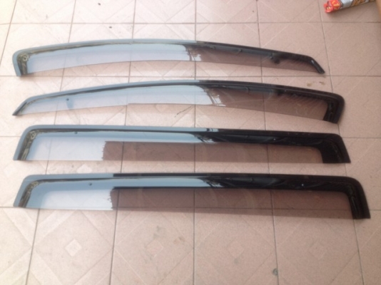 กันสาดเเท้ TOYOTA WIHS ครบชุดหน้าหลังกริบครบเก่าญี่ปุ่นสภาพดี