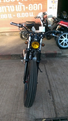 ขายคับ HONDA SS1 125 แต่ง Brat Tracker สีสวยเก็บงานมาใหม่ทั้งคัน ท่อเมกะโฟน ยางหน้าหลังใหม่ ทะเบียนพร้อมโอน ราคา 39500 บาท ส่งได้ทั่วไทยคับ สนใจติดต่อ 081-0578282 FACEBOOK ชาญณรงค์ ป๊อป ชัยอมฤต ไอดีไลน์ POPBIGBIKESAKON คับ สนใจรถสวย ถูก ดี ต้อง POP BIGBIK