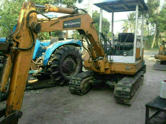 ขาย 165,000 รถแบคโฮ KOMATSU pc 20-2เครื่องดีปั้มแรงเอวแน่นรถสวยพร้อมลุย 090-772-3710 090-772-3708
