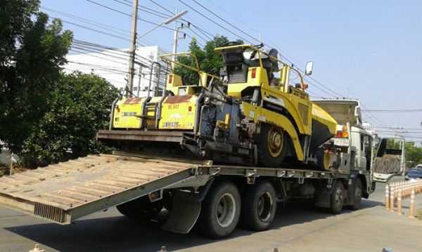 ส่งมอบครับ รถปูยาง HA60W-5 มุ่งหน้าสู่ จ.ยะลา ขอบคุณลูกค้ามากๆครับ