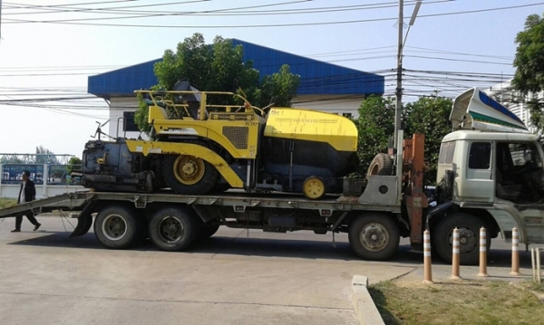 ส่งมอบครับ รถปูยาง HA60W-5 มุ่งหน้าสู่ จ.ยะลา ขอบคุณลูกค้ามากๆครับ ส่งมอบครับ รถปูยาง HA60W-5 มุ่งหน้าสู่ จ.ยะลา ขอบคุณลูกค้ามากๆครับ