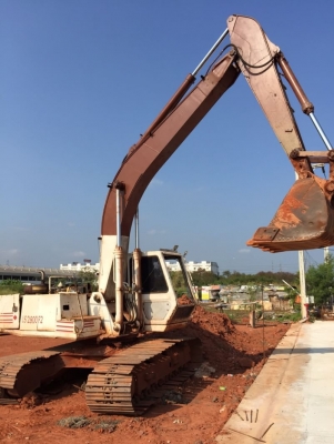 ขาย 350,000 รถแบคโฮ SUMITOMO F2เครื่องดีปั้มดีขายตามสภาพ 090-772-3710 090-772-3708