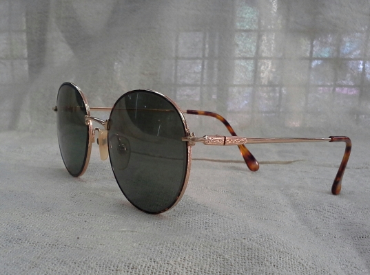 แว่นตาทรงหยดน้ำตัวบิดา HOLLYWOOD Round Metal Tortuga USA