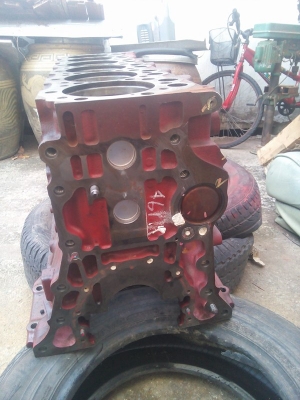 ขายเสื้อสูบฮีโน่10ล้อเครื่องP11C~UV 380แรงวิ่ง1xxxx