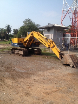 ขายkomatsu Pc100-2สภาพสวย ติดต่อคุณอ๊อฟพิจิตร086-737-9991