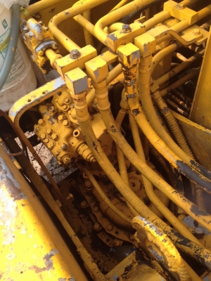 ขายkomatsu Pc100-2สภาพสวย ติดต่อคุณอ๊อฟพิจิตร086-737-9991