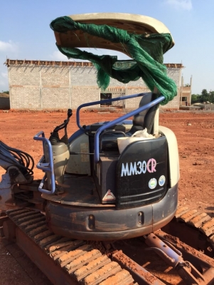 ขาย 275,000 รถแบคโฮ MITSUBISHI  MM 30เครื่องดีปั้มแรงช่วงล่างเต็มรถสวยพร้อมใช้ 090-772-3710 090-772-3708