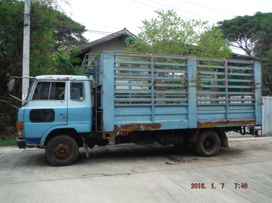 รถ 6 ล้อเครื่อง ho6c