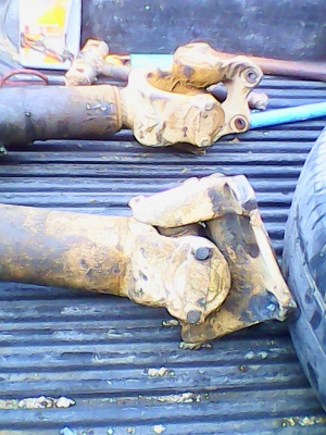 ขายเพลากำลังHINO แท้ราคา 3500 โทร0906208746