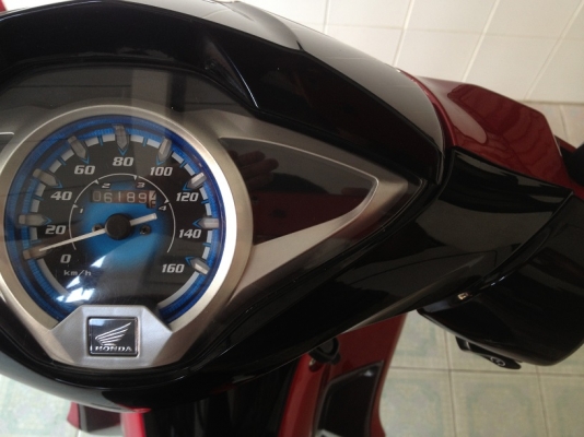 Wave125i สต๊าดมือ ลายใหม่ วิ่ง6000 ปี57 (ของแถม 4 รายการ)