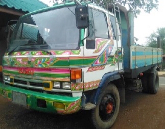 ISUZU ROCKY 175 HP HO6C หกล้อดั๊มพ์ ประกอบ กระบะดั๊มพ์มิเนียม 6 ตันความยาว 4 เมตรสภาพดีพร้อมบรรทุกได้เลย วางเครื่องยนต์ฮีโน่ แน่นดีแรงดีไม่มีเยิ้มยังไม่ลงเล่ม วางหัวเก๋งใหม่ยังไม่ลงเล่ม ภายในเก๋งสวยมากคอนโซลครบพร้อม พวงมาลัยเพาเวอร์ ระบบเบรคทริ๊ปฟี้ครบครั