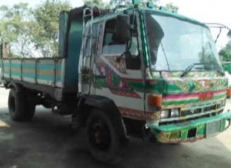 ISUZU ROCKY 175 HP HO6C หกล้อดั๊มพ์ ประกอบ กระบะดั๊มพ์มิเนียม 6 ตันความยาว 4 เมตรสภาพดีพร้อมบรรทุกได้เลย วางเครื่องยนต์ฮีโน่ แน่นดีแรงดีไม่มีเยิ้มยังไม่ลงเล่ม วางหัวเก๋งใหม่ยังไม่ลงเล่ม ภายในเก๋งสวยมากคอนโซลครบพร้อม พวงมาลัยเพาเวอร์ ระบบเบรคทริ๊ปฟี้ครบครั