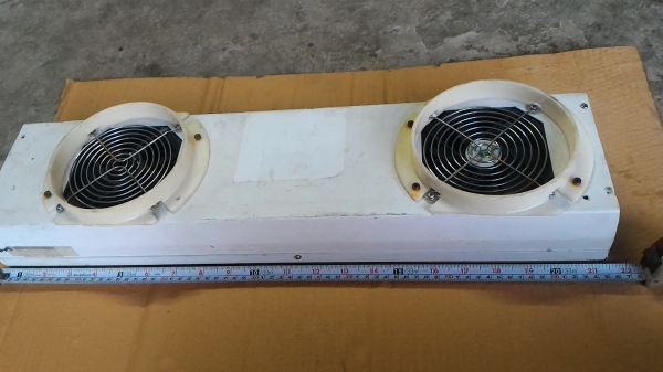 ชุดพัดลมสร้างไอออนประจุลบ ไปจับกับพวกฝุ่นละออง และสลายไฟฟ้าสถิตย์