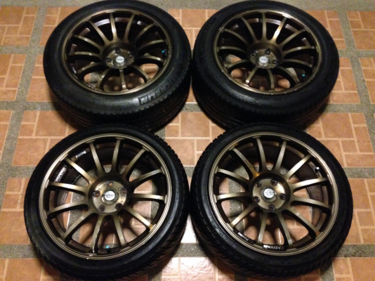 ล้อ ADVAN racing ขอบ18 5รู114 หน้า 8 นิ้ว ET+20 หลัง 9 นิ้ว ET+20 พร้อมยางปี13 ดอกเต็มๆ ใช้กันยาว ราคาเร้าใจ