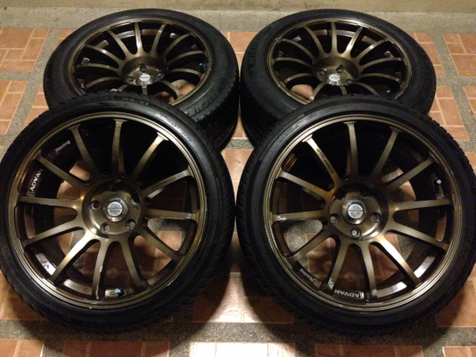 ล้อ ADVAN racing ขอบ18 5รู114 หน้า 8 นิ้ว ET+20 หลัง 9 นิ้ว ET+20 พร้อมยางปี13 ดอกเต็มๆ ใช้กันยาว ราคาเร้าใจ