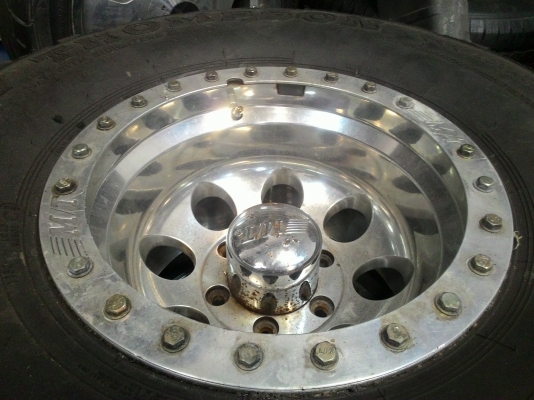 แม็กพร้อมบาง มิกกี้ทอมสัน พร้อมยางวสวยๆๆ 35-12.5-15