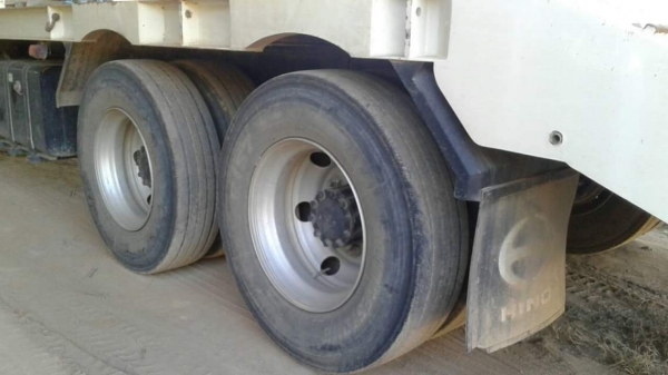 Hino fm 380 hp 12 ล้อท้ายลาด ยอดจัดไฟแนนซ์ได้ 1,700,000 บาทคะ