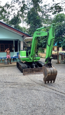 รถขุดมิตซู  MM 45  แทคยางพร้อมใช้งาน