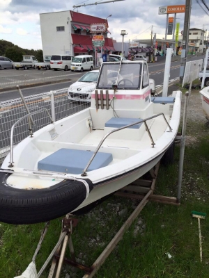 เรือ UF 20 เครื่อง 50 โฟ