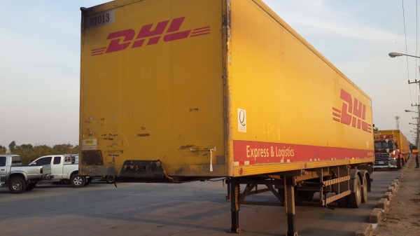 ขายหางเทรนเลอร์ตู้แห้ง มีลิฟหลังสภาพพร้อมใช้ยาว12.5เมตรราคาเบาๆโทร0856842587