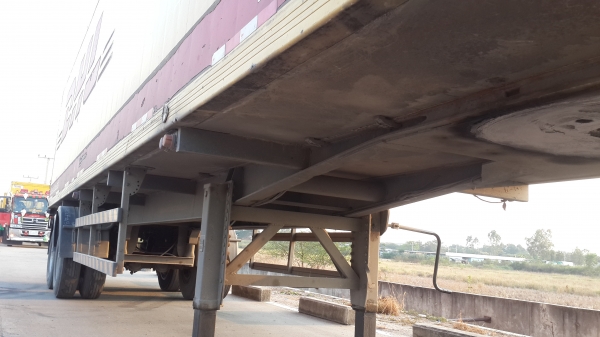 ขายหางเทรนเลอร์ตู้แห้ง มีลิฟหลังสภาพพร้อมใช้ยาว12.5เมตรราคาเบาๆโทร0856842587