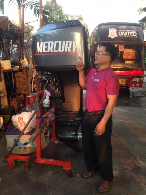 ขายเครื่องเมอร์คิวรี่ 225แรง 2จังหวะ สวยๆพร้อมใช้งานเป็นเครื่องประมูลมาจากโรงบาลตากสินครับมาทดลองดูก่อนครับ ขาย 120000 บาทครับ