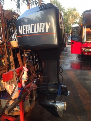 ขายเครื่องเมอร์คิวรี่ 225แรง 2จังหวะ สวยๆพร้อมใช้งานเป็นเครื่องประมูลมาจากโรงบาลตากสินครับมาทดลองดูก่อนครับ ขาย 120000 บาทครับ