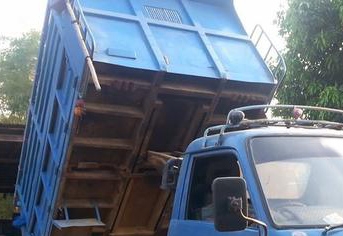 **280,000 บ.ต่อรอง/// 6ล้อดั้มดิน/ดั้มเกษตร ISUZU KS-110ฝาขาว Fหน้า-หลัง กระบะดั้มเหล็ก3.80ม. เล่มทะเบียนครบ ขาย ISUZU KS-110แรง 6ล้อดั้มดิน/ดั้มเกษตร ช่วงล่างใหญ่ พร้อมลุยงาน ISUZU KS (773xxxx) 4BD1-110HP ฝาขาว เกียร์ยาว หัวเก๋งยกไม่ได้ ครับ เครื่องเดิม **280,000 บ.ต่อรอง/// 6ล้อดั้มดิน/ดั้มเกษตร ISUZU KS-110ฝาขาว Fหน้า-หลัง กระบะดั้มเหล็ก3.80ม. เล่มทะเบียนครบ ขาย ISUZU KS-110แรง 6ล้อดั้มดิน/ดั้มเกษตร ช่วงล่างใหญ่ พร้อมลุยงาน ISUZU KS (773xxxx) 4BD1-110HP ฝาขาว เกียร์ยาว หัวเก๋งยกไม่ได้ ครับ เครื่องเดิม