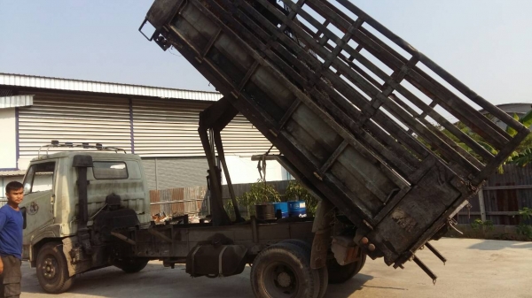 หกล้อ ฮีโน่ FC114 WO6C150แรง ดั้มกะบะค็อกสูง สภาพพร้อมใช้ ทะเบียนพร้อมโอน