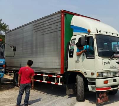 หกล้อ ฮีโน่ สิงห์ไฮเท็ค195 บรรทุกตู้ ยาว7.20ม สภาพดีสวยเดิมๆพร้อมใช้งาน ทะเบียนพร้อมโอน หกล้อ ฮีโน่ สิงห์ไฮเท็ค195 บรรทุกตู้ ยาว7.20ม สภาพดีสวยเดิมๆพร้อมใช้งาน ทะเบียนพร้อมโอน