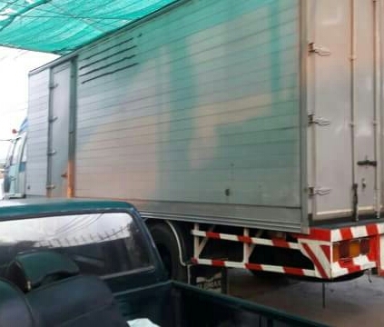 หกล้อ ฮีโน่ สิงห์ไฮเท็ค195 บรรทุกตู้ ยาว7.20ม สภาพดีสวยเดิมๆพร้อมใช้งาน ทะเบียนพร้อมโอน หกล้อ ฮีโน่ สิงห์ไฮเท็ค195 บรรทุกตู้ ยาว7.20ม สภาพดีสวยเดิมๆพร้อมใช้งาน ทะเบียนพร้อมโอน