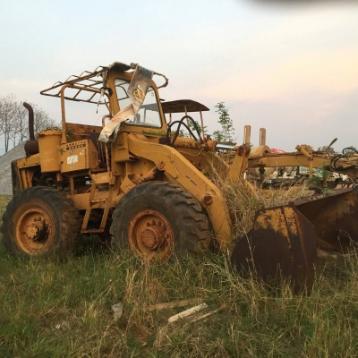 ขายด่วนครับ รถตัก 4ล้อยาง KOMATSU HOUGH JH6O รถใช้งานได้ครับ