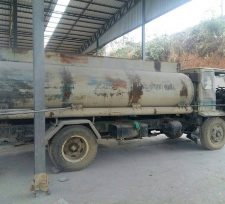 ขายด่วนครับ รถน้ำ 6 ล้อ FTR สภาพเก่าเก็บ ครับ เครื่องติดใช้งานได้ครับ