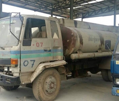 ขายด่วนครับ รถน้ำ 6 ล้อ FTR สภาพเก่าเก็บ ครับ เครื่องติดใช้งานได้ครับ