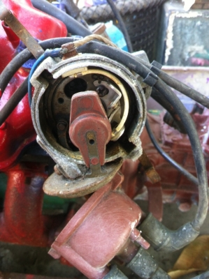 ขายเครื่องพร้อมแท่นชุดเกียร์ หางตี