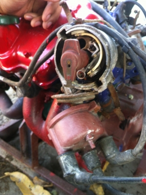 ขายเครื่องพร้อมแท่นชุดเกียร์ หางตี