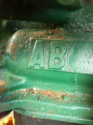 ขายเครื่องพร้อมแท่นชุดเกียร์ หางตี