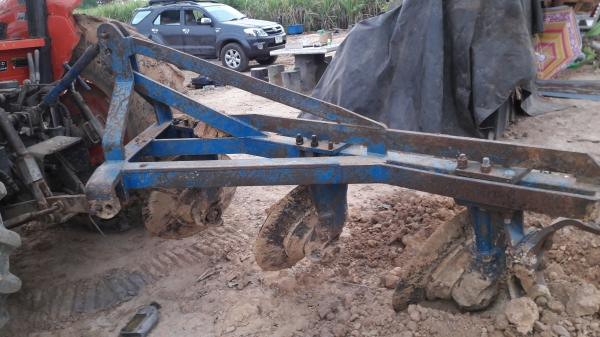 ผาน3x26"   รถไถใหญ่