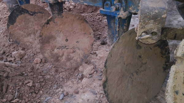 ผาน3x26"   รถไถใหญ่