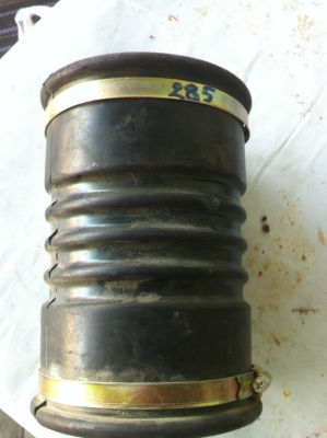 ของใหม่ มีหลายตัว ร้านติดแอร์ขายราคาสามกว่าครับ