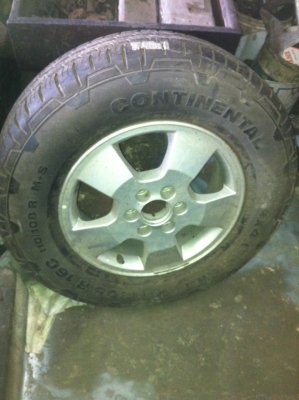 นาวาร่า ขาย1 วง แมกซ์พร้อมยาง ไม่เคยใช้ ห้อยท้ายมาตลอด